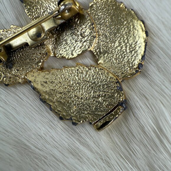 Vintage Cluster of Leaves Brooch Gold Tone 1.75" X 1.25" - Picture 4 of 5